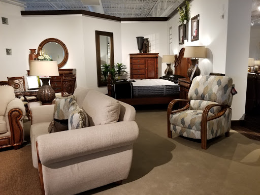 Furniture Store «Rooms To Go Furniture Store - Port Richey», reviews and photos, 9500 Scenic Dr, Port Richey, FL 34668, USA