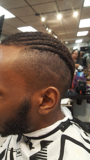 Barber Shop «Eduardo Barber Shop», reviews and photos, 57 Park Hill Ave, Yonkers, NY 10701, USA