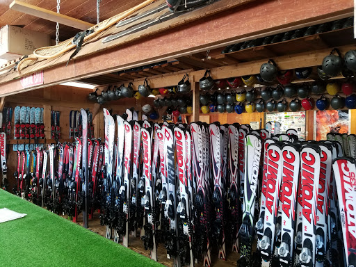 Ski Shop «Bear Creek Ski Shack», reviews and photos, 200 Montage Mountain Rd, Moosic, PA 18507, USA