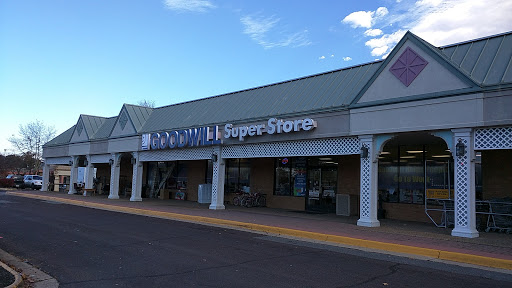 Donations Center «Goodwill Industries Inc», reviews and photos