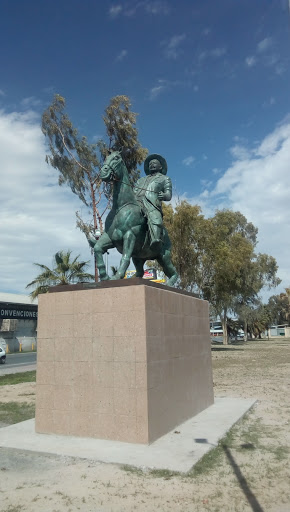 Estatua De Cuauhtemoc Zamudio