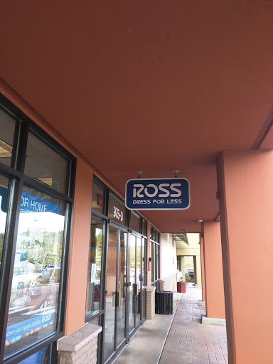 Clothing Store «Ross Dress for Less», reviews and photos, 975 NW Gilman Blvd, Issaquah, WA 98027, USA