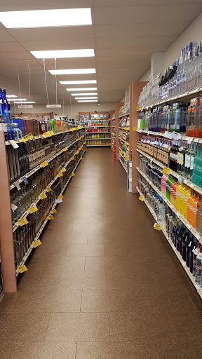 Liquor Store «Virginia ABC Store», reviews and photos, 4349 Duke St, Alexandria, VA 22304, USA