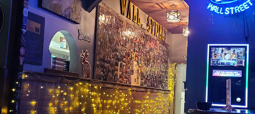 Bar & Grill «Wall Street», reviews and photos, 121 N Maple St, Murfreesboro, TN 37130, USA