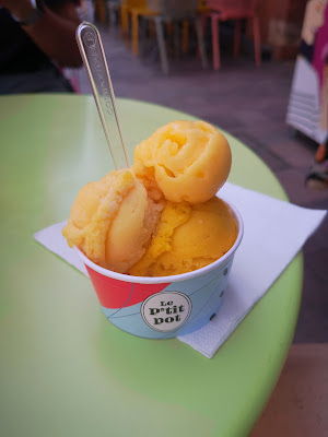 de Neuville , Chocolats & Glaces à Toulouse