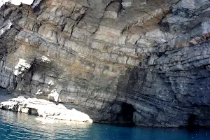 Grotte de la Pointe Sainte Marguerite image