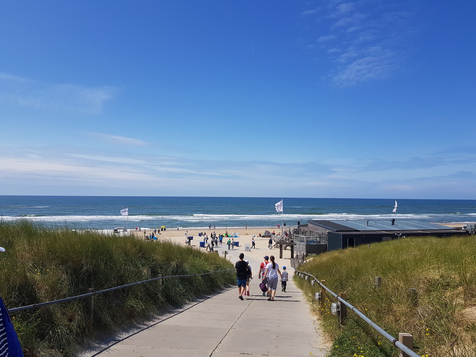 Foto van Strand Bergen aan Zee en de nederzetting