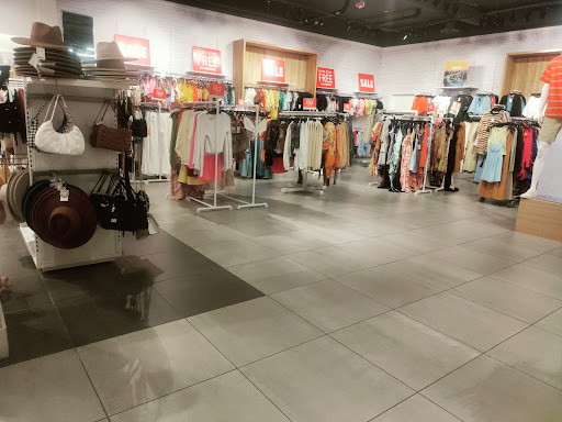 Computer Store «Apple Orland Square Mall», reviews and photos, 428 Orland Square Dr, Orland Park, IL 60462, USA