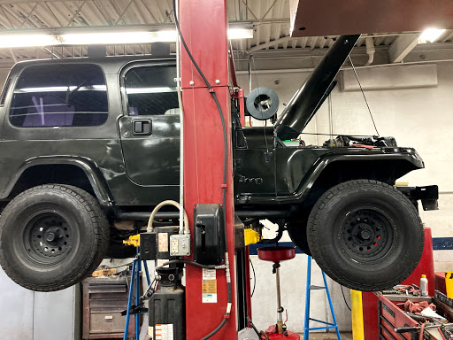 Transmission Shop «AAMCO Transmissions & Total Car Care», reviews and photos, 7218 S Virginia Rd, Crystal Lake, IL 60014, USA