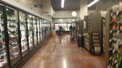 Grocery Store «Fresh Thyme Farmers Market- Alamo/Oakley», reviews and photos, 3321 Alamo Ave, Cincinnati, OH 45209, USA