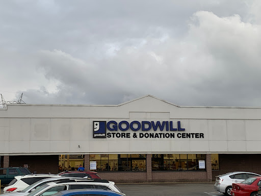 Thrift Store «Goodwill Store Hwy 58», reviews and photos