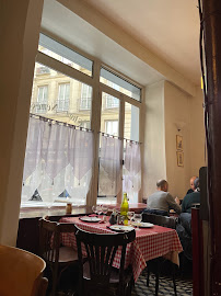 Atmosphère du Restaurant français Chez Nenesse à Paris - n°7