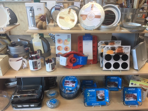 Kitchen Supply Store «The Seasoned Gourmet», reviews and photos, 5500 Market St #110, Wilmington, NC 28405, USA