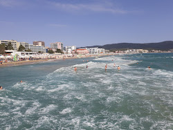 Fotografie cu Sunny beach și așezarea