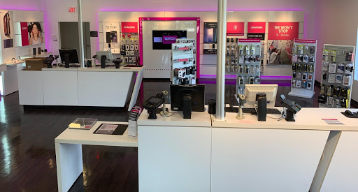 Cell Phone Store «T-Mobile», reviews and photos, 295 S Pompano Pkwy, Pompano Beach, FL 33069, USA