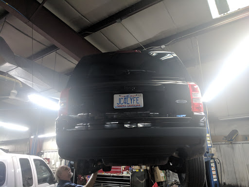 Auto Repair Shop «Hilltop Auto Repair», reviews and photos, 577 Upward Rd, Flat Rock, NC 28731, USA