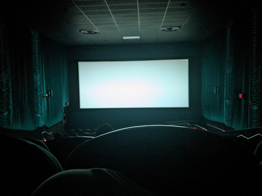 Movie Theater «Regal Cinemas Henrietta 18», reviews and photos, 525 Marketplace Dr, Rochester, NY 14623, USA