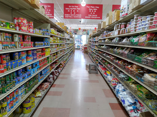 Asian Grocery Store «Vinh Phat Market», reviews and photos, 6105 Stockton Blvd, Sacramento, CA 95824, USA