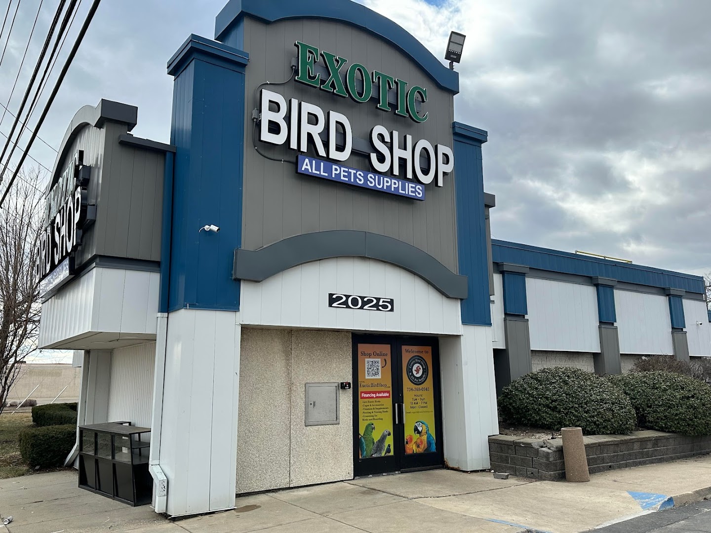 Exotic Bird Shop
