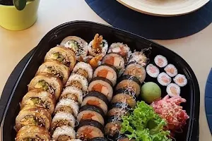 Midori Sushi image