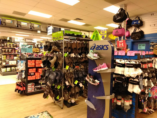 Sporting Goods Store «Big 5 Sporting Goods», reviews and photos, 2062 Lake Tahoe Blvd, South Lake Tahoe, CA 96150, USA