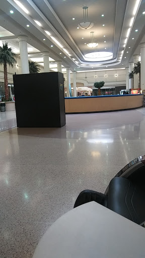 Clothing Store «Burlington Coat Factory», reviews and photos, 18000 Vernier Rd, Harper Woods, MI 48225, USA