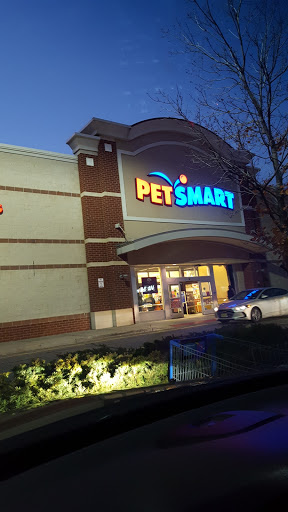 Pet Supply Store «PetSmart», reviews and photos, 2100 88th St, North Bergen, NJ 07047, USA