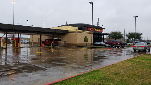 Grocery Store «H.E.B.», reviews and photos, 2805 Business Center Dr, Pearland, TX 77584, USA
