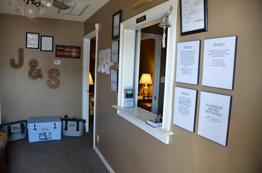 Used Car Dealer «J & S Auto Sales, L.L.C.», reviews and photos, 1347 Fort Campbell Blvd, Clarksville, TN 37042, USA