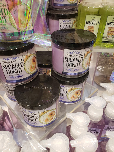 Beauty Supply Store «Bath & Body Works», reviews and photos, 203 N Poplar St, Searcy, AR 72143, USA