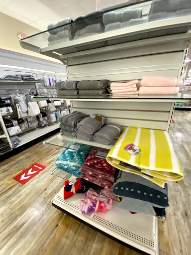 Department Store «HomeGoods», reviews and photos, 9041 Southside Blvd, Jacksonville, FL 32256, USA