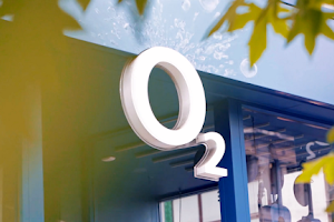 O2 Shop Chesterfield image