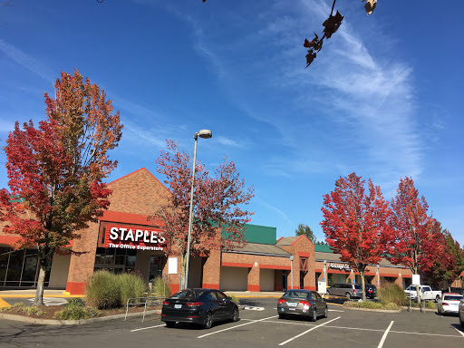 Office Supply Store «Staples», reviews and photos, 8795 SW Tualatin-Sherwood Rd, Tualatin, OR 97062, USA