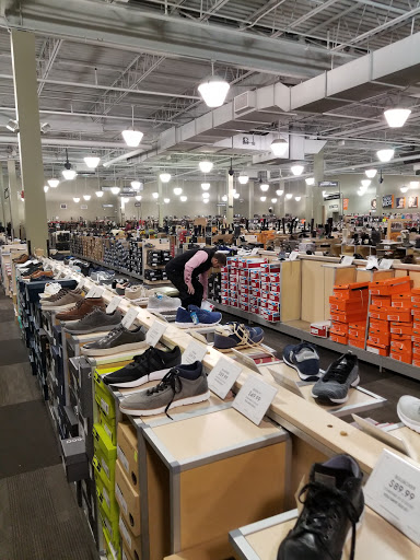 Shopping Mall «Dedham Mall», reviews and photos, 300 Providence Hwy, Dedham, MA 02026, USA