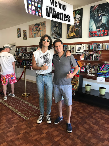 Cell Phone Store «The Phone Spa», reviews and photos, 22750 Ventura Blvd, Woodland Hills, CA 91364, USA