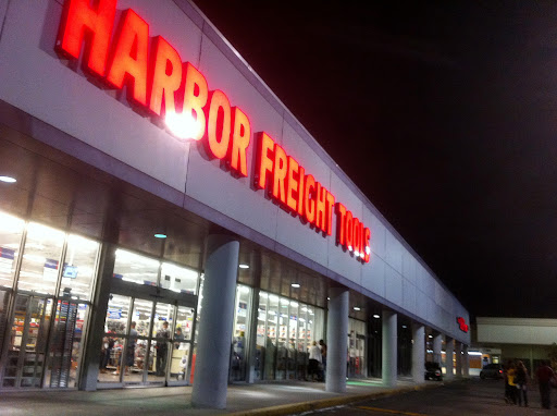 Tool Store «Harbor Freight Tools», reviews and photos, 410 W 49th St #104, Hialeah, FL 33012, USA