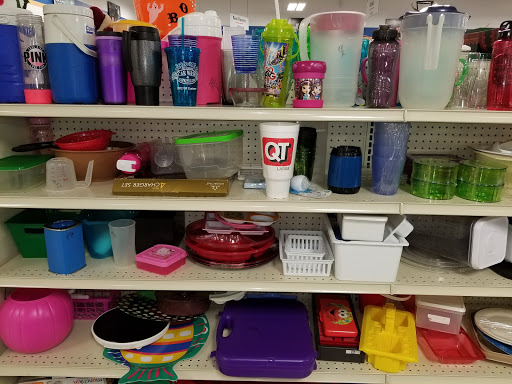 Thrift Store «Goodwill of North Georgia: Snellville Store and Donation Center», reviews and photos, 2340 Ronald Reagan Pkwy, Snellville, GA 30078, USA