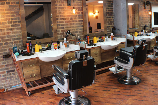 Reviews of A&V's Cutting Room in Watford - Barber shop