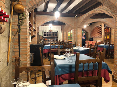 Restaurante los Jerónimos - C. Mirador, 4, 05294 La Cañada, Ávila, Spain