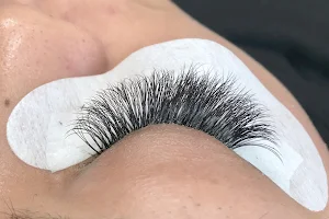 ADORN BEAUTY - Lash Extensions & Body Waxing image