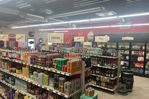 Reds Liquor & Beer Store image