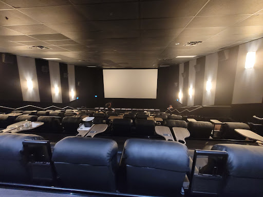 Cinémas Cineplex Forum