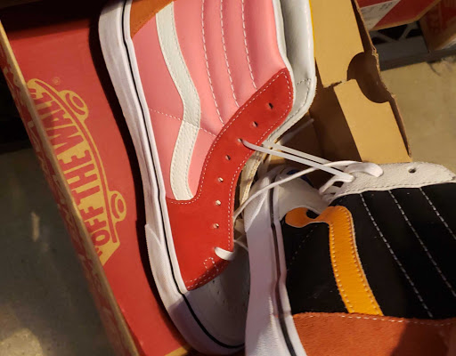 Shoe Store «Vans», reviews and photos, 485 N Tustin St, Orange, CA 92867, USA