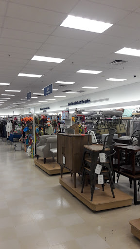Department Store «Marshalls», reviews and photos, 2544 N Narragansett Ave, Chicago, IL 60707, USA