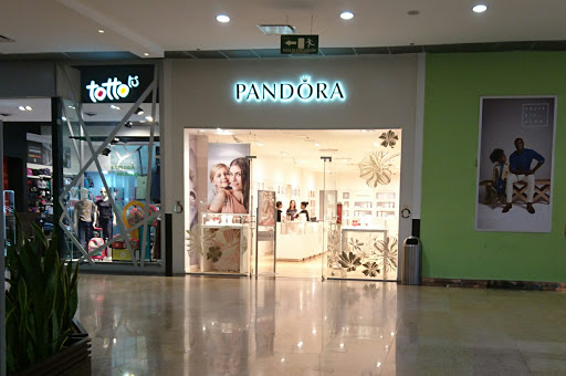 Earring shops in Bucaramanga
