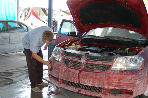 Auto Body Shop «Maaco Collision Repair & Auto Painting», reviews and photos, 3113 E Main St, Mesa, AZ 85213, USA
