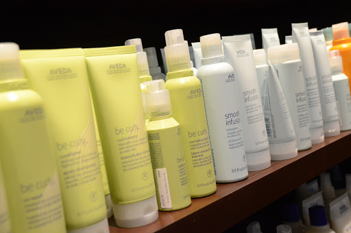 Beauty Salon «Divas Salon & Spa», reviews and photos, 707 W Jefferson St, Shorewood, IL 60404, USA