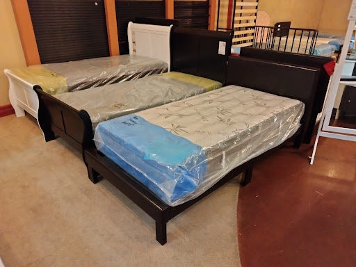 Bedroom Furniture Store «Furniture & Mattress World», reviews and photos, 4020 E Thomas Rd, Phoenix, AZ 85018, USA