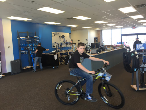 Bicycle Store «Slipping Gears Cycling», reviews and photos, 753 Stillwater Ave, Bangor, ME 04401, USA