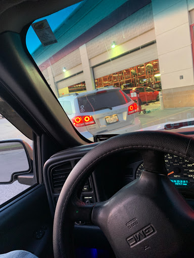 Tire Shop «Discount Tire Store - Cedar Rapids, IA», reviews and photos, 3050 Wiley Blvd SW, Cedar Rapids, IA 52404, USA